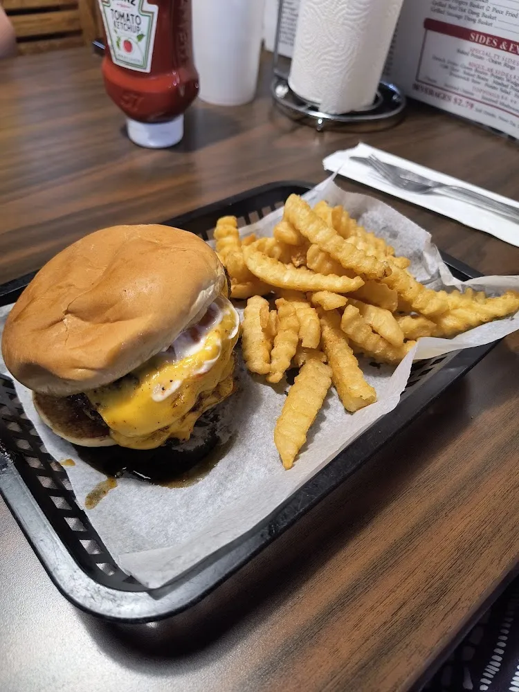 Cheeseburger and Fries