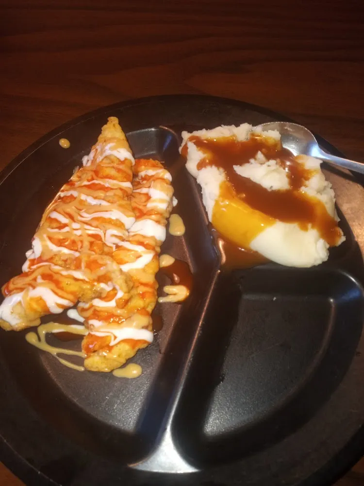Chicken Finger Basket with Mashed Potatoes and Gravy